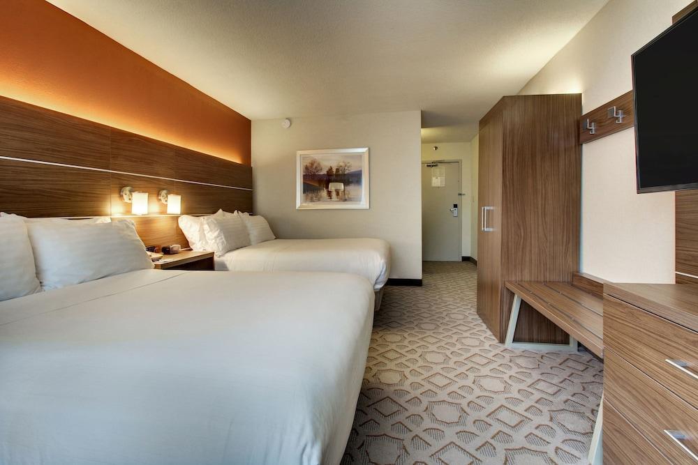 Holiday Inn Express Poughkeepsie By Ihg Kültér fotó