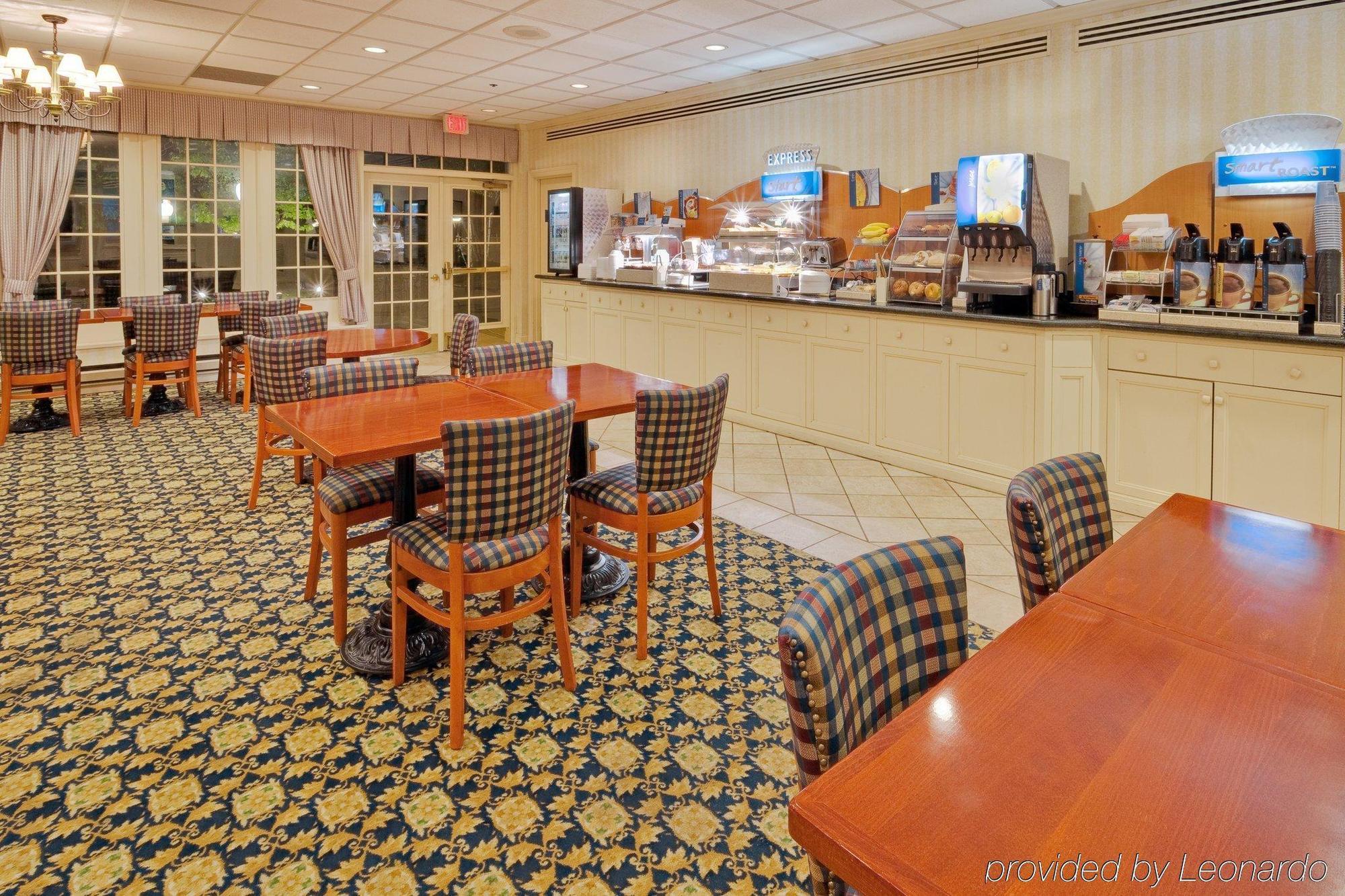 Holiday Inn Express Poughkeepsie By Ihg Kültér fotó