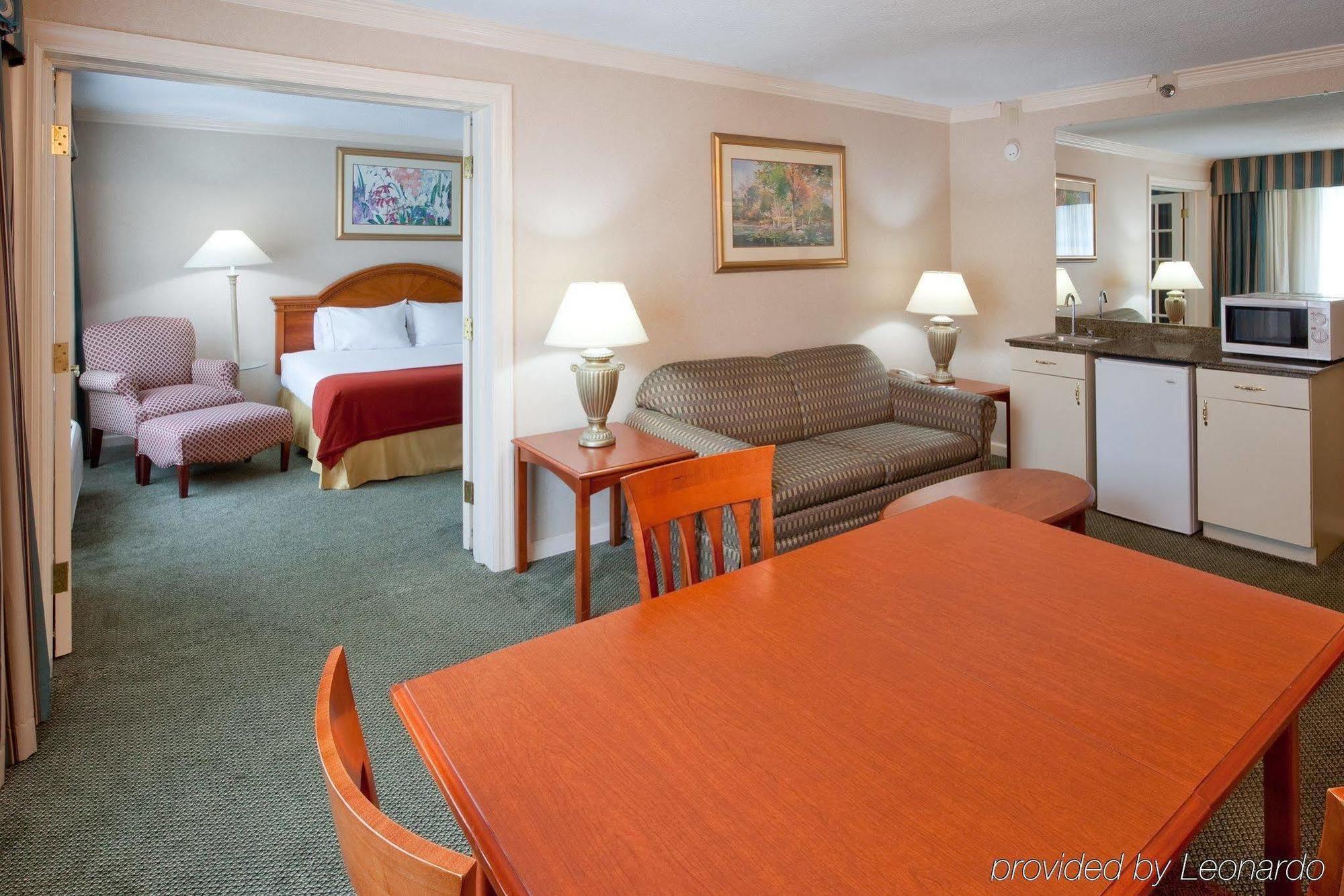 Holiday Inn Express Poughkeepsie By Ihg Kültér fotó